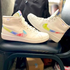 Nike Court Royale Mid Sneaker